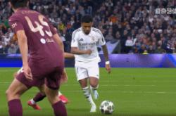 姆巴佩回归赛场，比分优势明显首场状态亮眼，公牛观众沸腾！的简单介绍