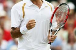 包含费德勒回归赛场，回归赛场首场状态亮眼，C9观众沸腾！的词条