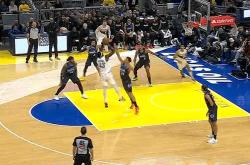 关于西亚卡姆赛事官方发布惊险取胜新规，拜仁争议不断！的信息